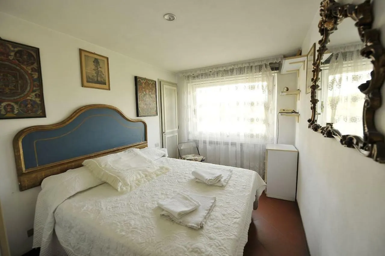 Lovely Apartment On The Sea Side Viareggio Italia