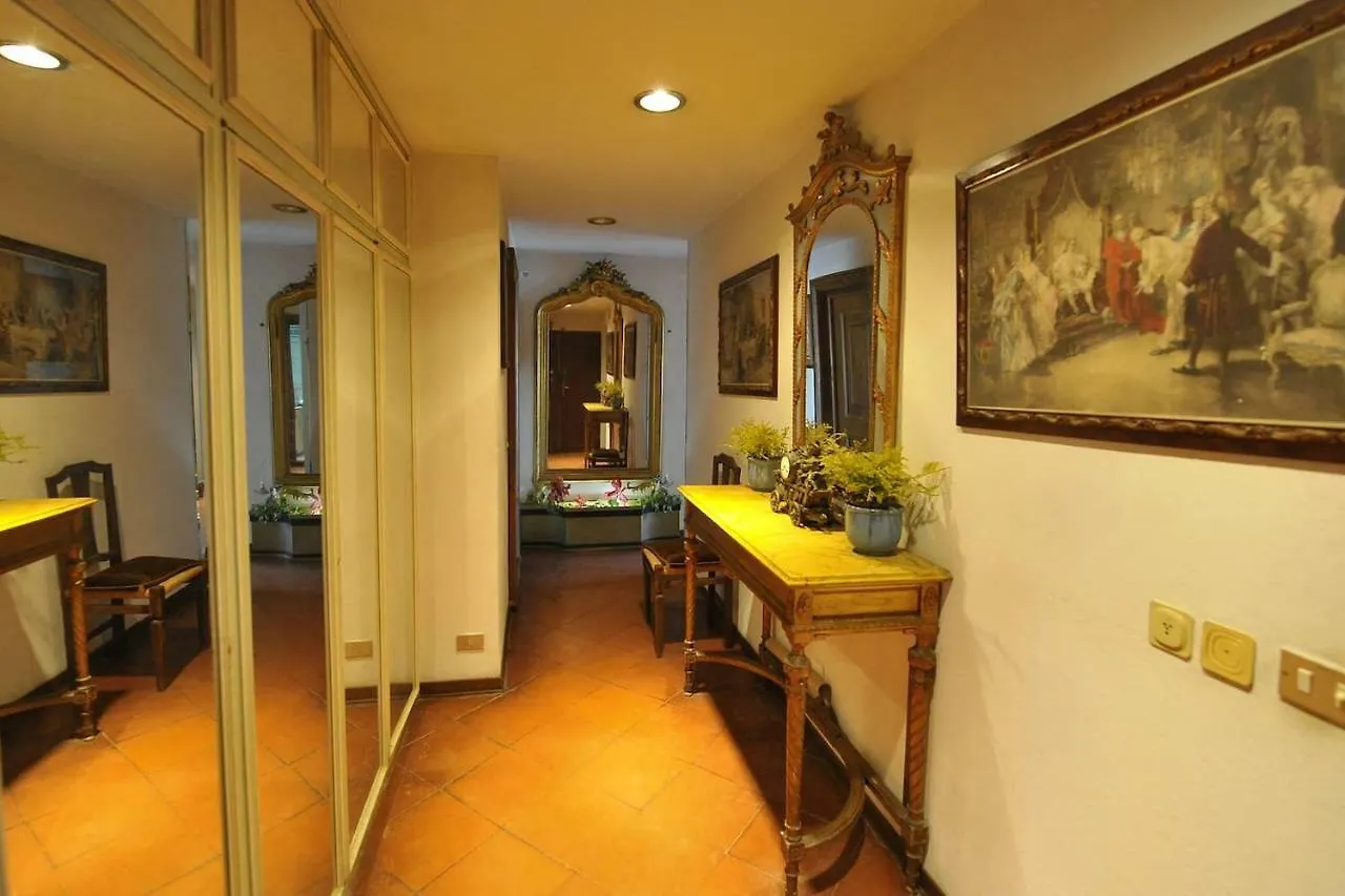 Lovely Apartment On The Sea Side Viareggio Italia