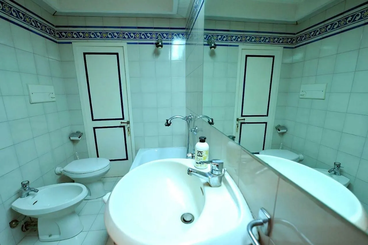 Lovely Apartment On The Sea Side Viareggio 0*,